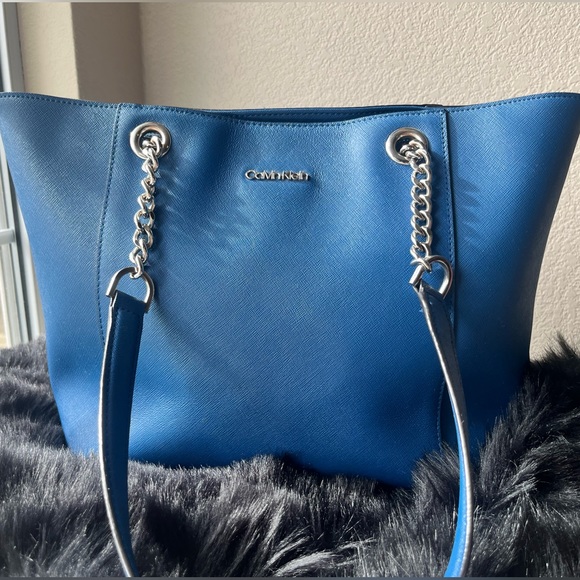Calvin Klein Large Silver Chain Blue Tote Bag - Picture 1 of 5
